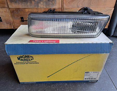 Lancia Zeta (Z) / Mistlicht / Nebelscheinwerfer / Fog Light / Antibrouillard / Magneti Marelli LAA512 712360701129 / Links