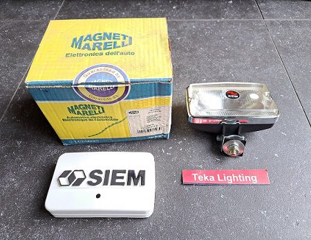 Peugeot 205 GTI / Mistlamp / Mistlicht / Nebelscheinwerfer / Fog Light / Antibrouillard / Magneti Marelli LAA010 711109241110 / Siem 14710