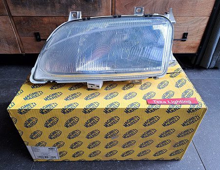 Ford Galaxy MK1 / Koplamp / Scheinwerfer / Headlight / Phare / Magneti Marelli LPE702 710301048311 / Links