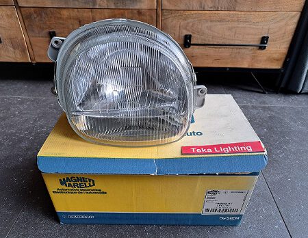 Renault Twingo I / Koplamp / Scheinwerfer / Headlight / Phare / Magneti Marelli LPD791 712391001129 / Rechts