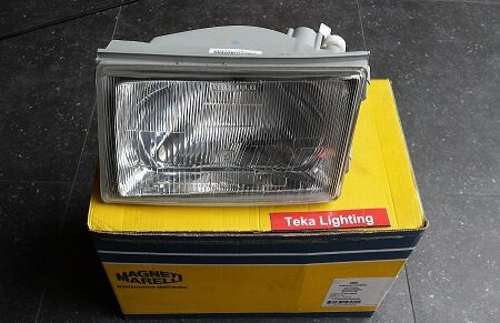 Fiat Croma / Koplamp / Scheinwerfer / Headlight / Phare / Magneti Marelli / 712035530009