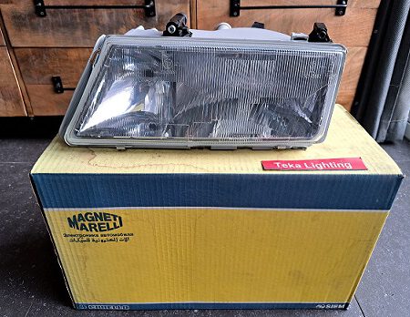 Lancia Dedra / Koplamp / Scheinwerfer / Headlight / Phare / Magneti Marelli LPB032 712329501110 / Links