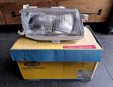 Opel Astra F / Koplamp / Scheinwerfer / Headlight / Phare / Magneti Marelli LPB261 712351201120 / Rechts